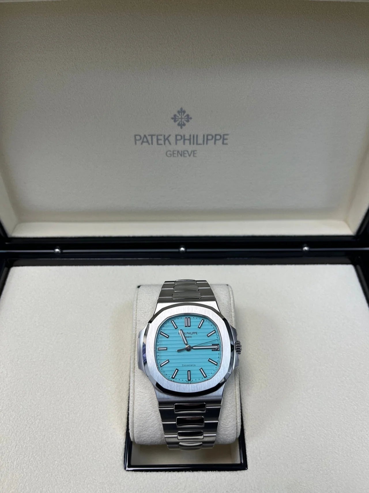 Patek Philippe Nautilus "Tiffany & Co." Blue Dial Replica