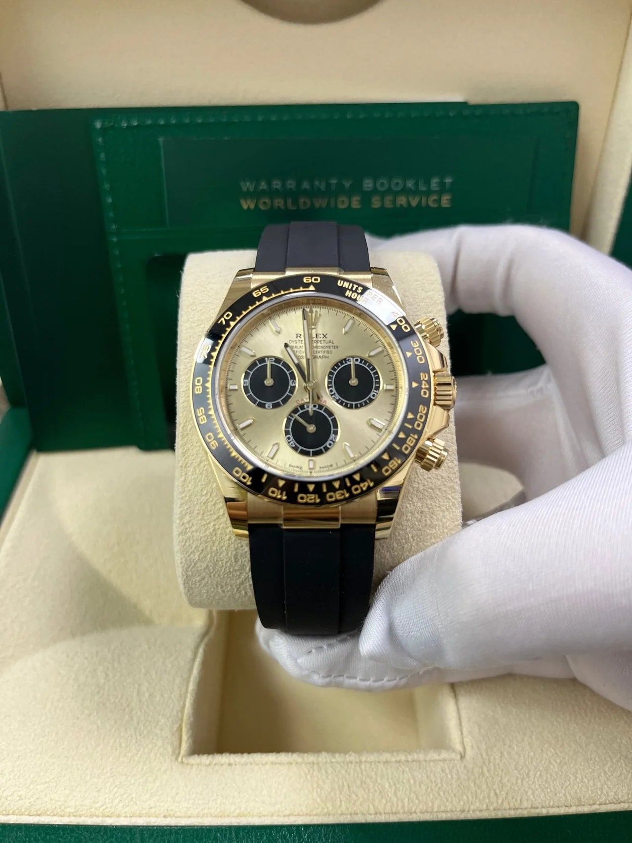 Rolex Daytona Yellow Gold Golden And Black Index Dial Oysterflex Strap Replica