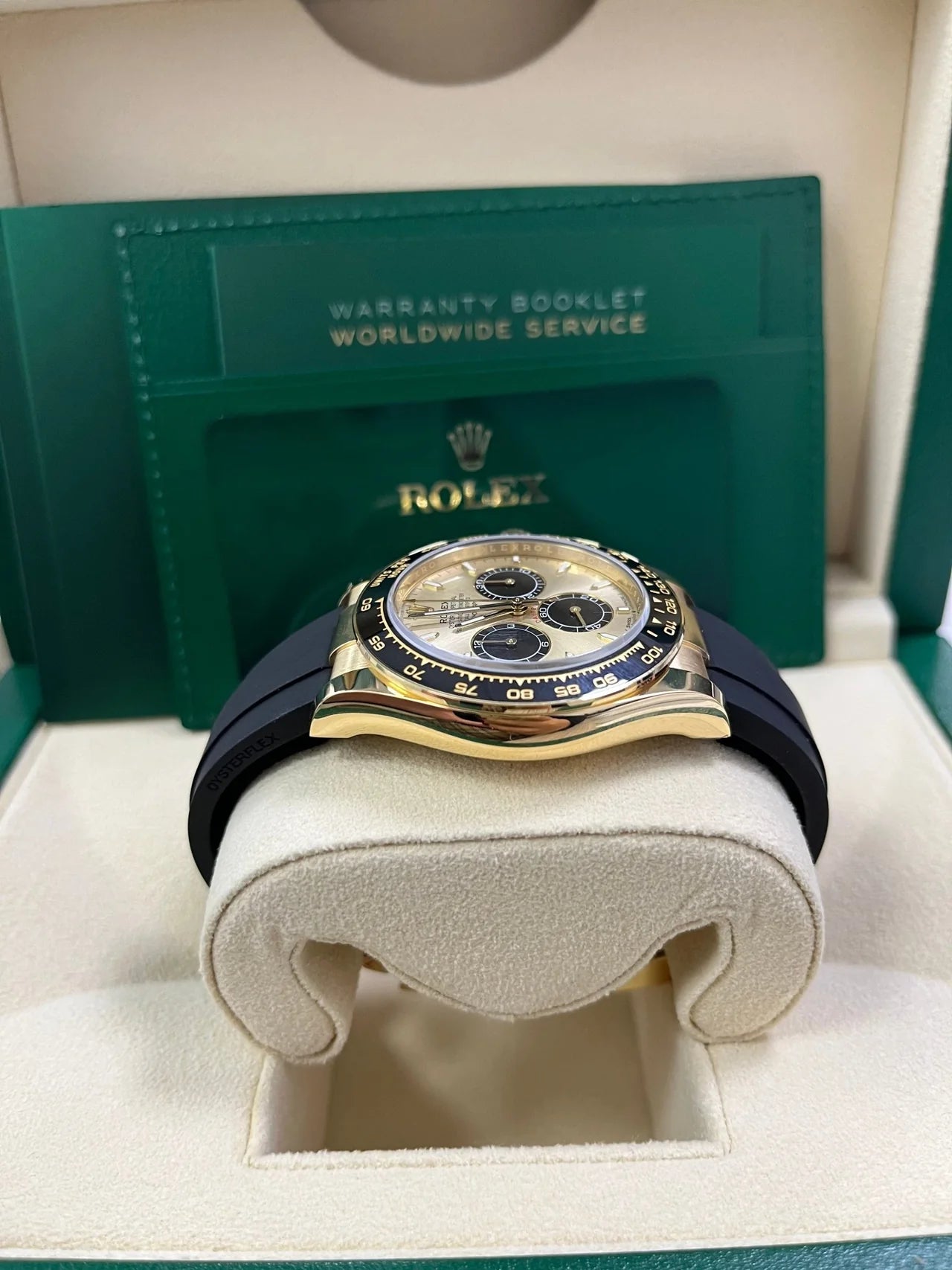 Rolex Daytona Yellow Gold Golden And Black Index Dial Oysterflex Strap Replica